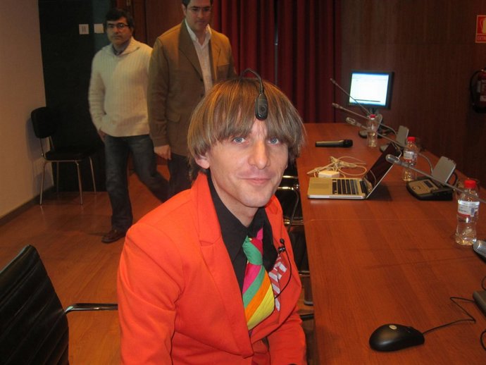 Neil Harbisson, el primer 'cyborg' del mundo