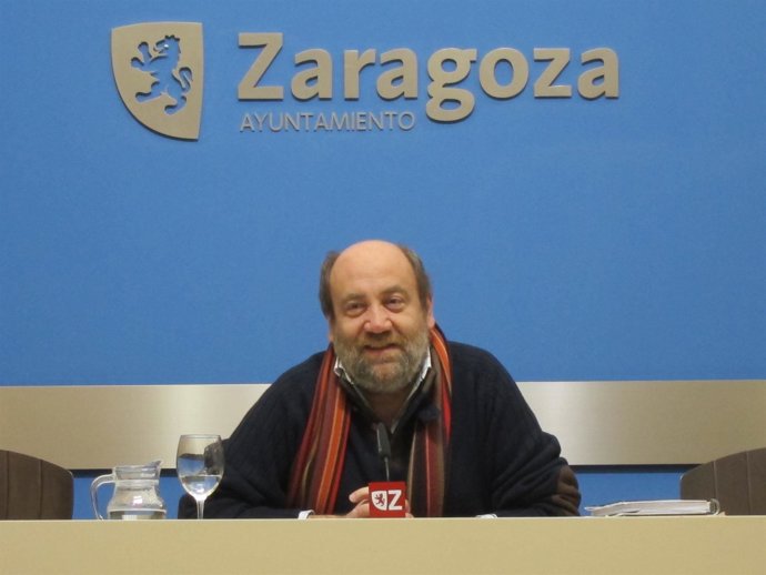 El portavoz del grupo municipal de IU, José Manuel Alonso