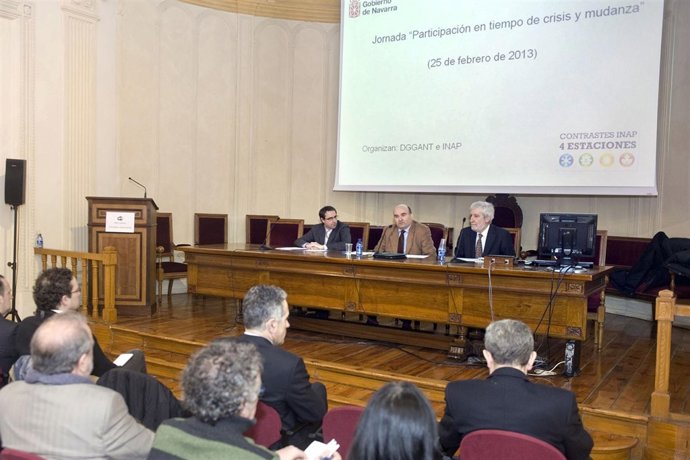 De izda. A dcha.: Elizondo, el consejero Morrás y Beltrán. 