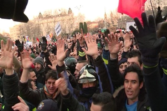 La "marea ciudadana" inunda las calles el 23-F