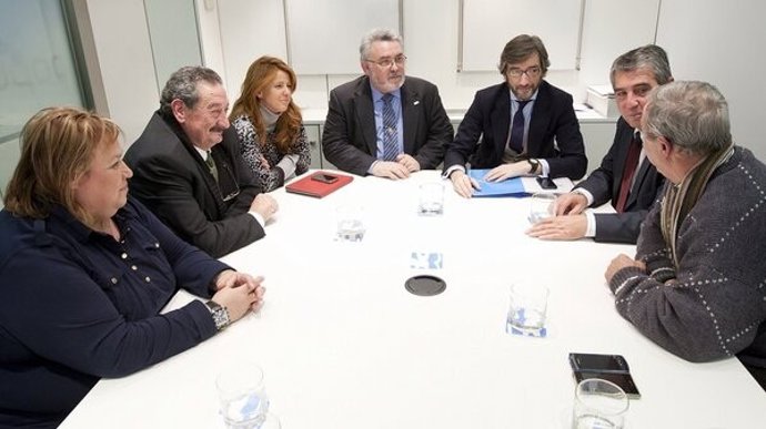 Iñaki Oyarzabal se reúne con la Junta Directiva de ACFSEVT
