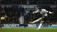 Fútbol/Premier.- (Crónica) El Tottenham le arrebata la tercera plaza al Chelsea gracias al 'doblete' de Bale