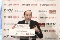 Rubalcaba afirma que PSOE y PSC seguirán juntos pero revisando las reglas que rigen sus relaciones