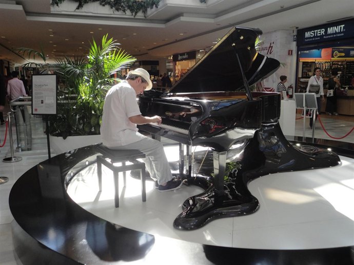 Kike Jambalaya en el Leaking Piano de La Vaguada