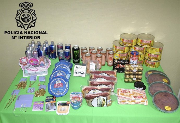 Artículos incautados a los detenidos por hurto en Burgos