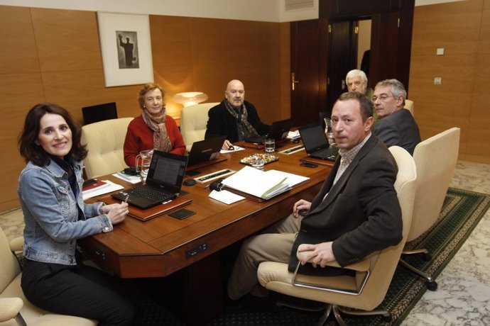 Reunión de la mesa del parlamento vasco