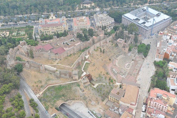 Vista Aérea Del Teatro Romano De Málaga 