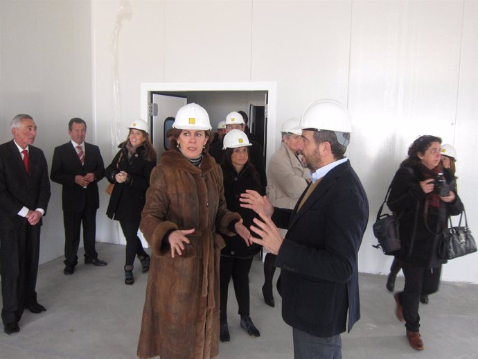 Yolanda Barcina visita las nuevas instalaciones del Grupo Maher.