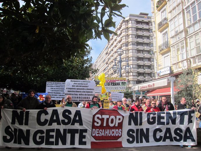 Manifestación en Santander contra desahucios 