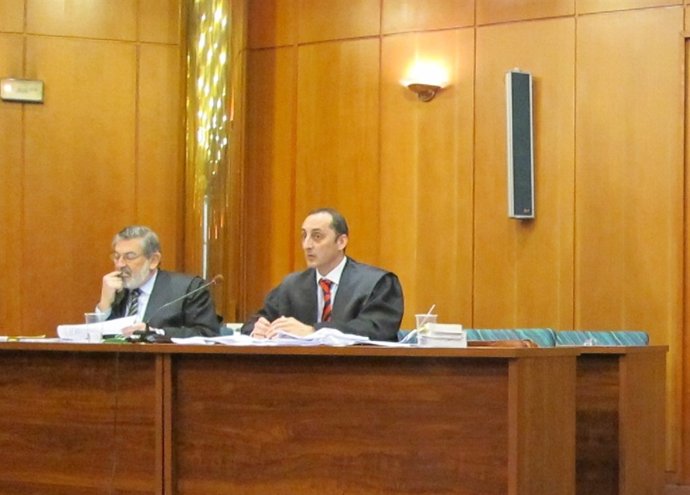 Los abogados de la defensa en el juicio de Mercasantander