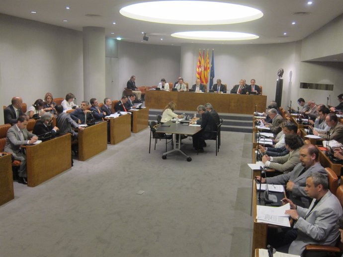 Pleno De La Diputación De Barcelona