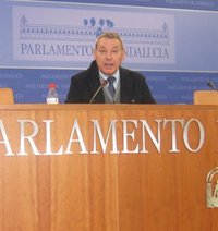 El Parlamento respalda el acceso de los ciudadanos a la información de cualquier institución pública