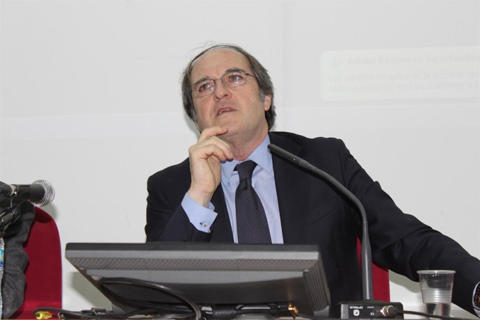 "La Educación, El Conocimiento Y La Investigación Es La Mejor Política Social Y 