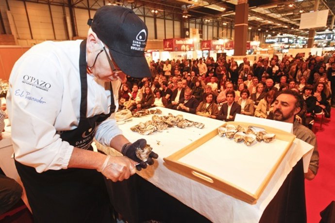 Abridores de Ostras en Salón de Gourmets de Madrid