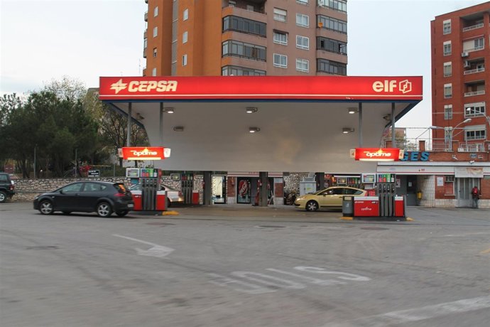GASOLINERA, GASOLINA, COMBUSTIBLE, CARBURANTE