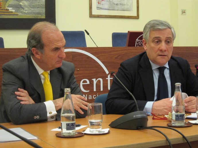 J.Gay de Montellà (Fomento del Trabajo) y A.Tajani (CE)