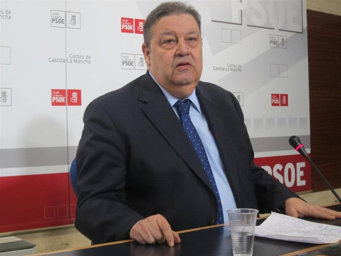 Vaquero en rueda de prensa