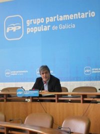 El PP resalta el "compromiso con la transparencia" del Ayuntamiento de Santiago, cuya gobernabilidad está "garantizada"