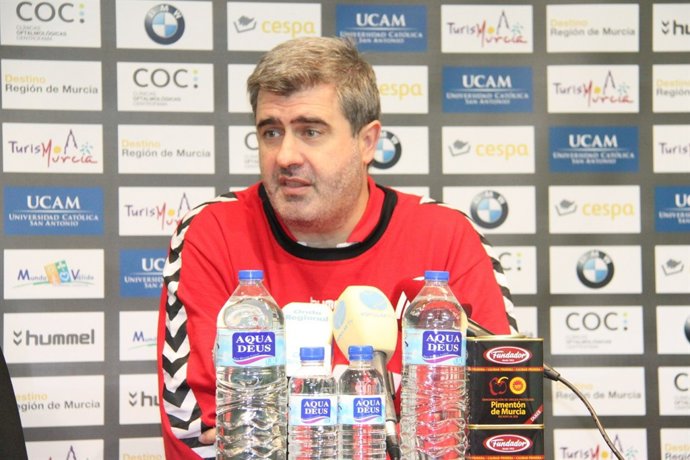 Oscar Quintana Entrenador UCAM MURCIA CB MURCIA 