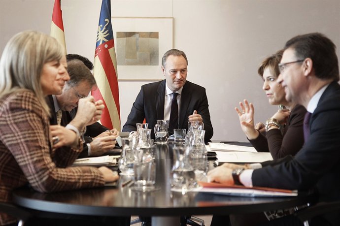 Fabra preside el pleno del Consell en Mutxamel