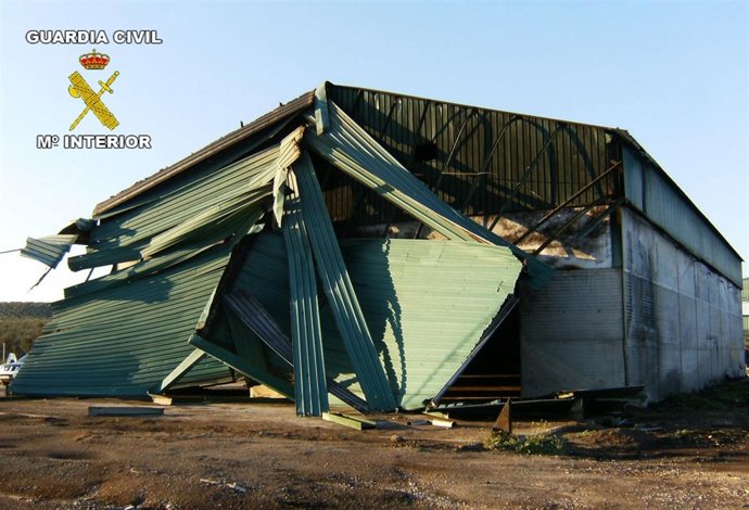 Nave donde fueron sorprendidos los presuntos ladrones