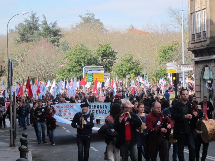 Manifestación en Santiago por la soberanía y contra la corrupción