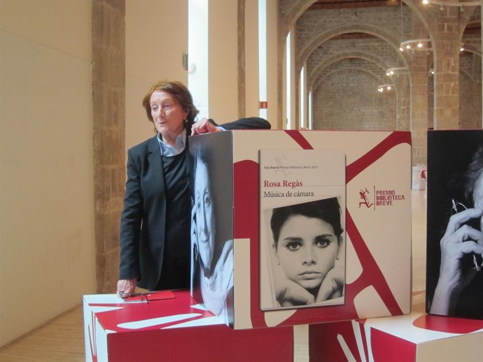 Rosa Regàs gana el Premio Biblioteca Breve