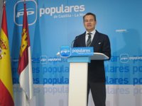 Conde asegura que "Bárcenas es un delincuente que pretende esconder su delito y el PP es una víctima más"