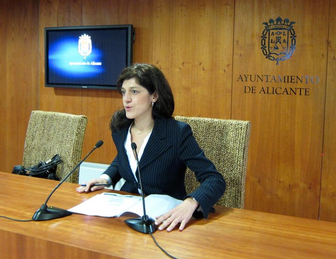 Marta García Romeu, en rueda de prensa
