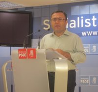 PSOE tacha de "indigna" la gestión de Báñez, ya que "desde que llegó, en Málaga hay 2.000 parados más al mes"