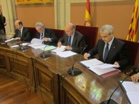 Trias agradece al PP pactar las inversiones y le atribuye una actitud "muy responsable"