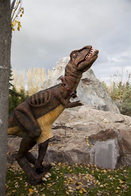 Dinosaurio del espectáculo