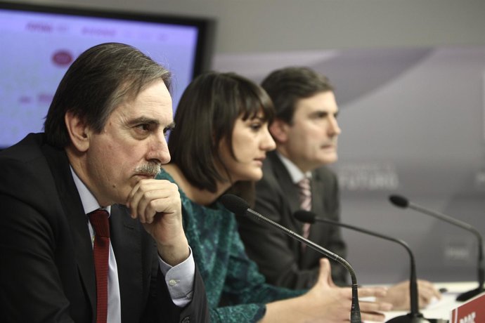 María González Veracruz, Valeriano Gómez