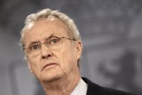 Urdangarin.- Morenés aclara que quien robó los 30.000 correos del Instituto Nóos no ha sido "nunca" agente del CNI