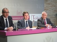 Page advierte que ya "son muchos meses" esperando una llamada de Cospedal para sentarse hablar de "cómo salir del hoyo"