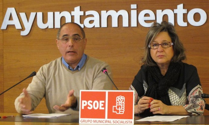 Concha Arribas y Domingo Dorado, en la rueda de prensa