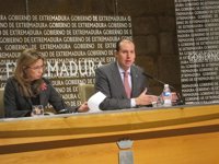 Teniente recuerda que sin el déficit generado por el PSOE habría ahora para "cinco Rentas Básicas" de 60 millones