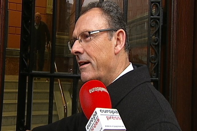 Pascual Vives niega que contratara al CNI