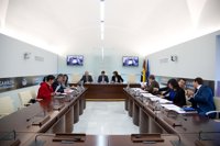 El PP dice que Monago defiende a los trabajadores de Caja Rural de Extremadura y el PSOE critica su intervención