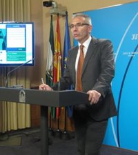 Junta no se da por aludida ante nuevas exigencias de Bruselas porque ha hecho un "esfuerzo brutal" para reducir déficit