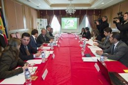 Reunión fundación jóvenes