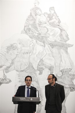 El consejero de cultura del cabildo presenta 'Collage' en el TEA