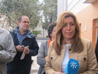 Díaz comparte la idea del PP-A de hacer públicas las condonaciones bancarias a partidos, que "no conoce" en el PSOE-A