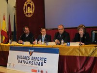 El seleccionador de Baloncesto y el secretario general de la LFP charlan en Murcia sobre 'Liderazgo del deporte español'