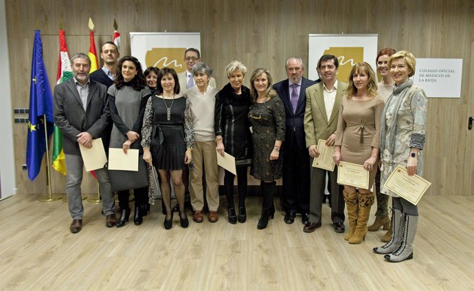 Nieto entrega diplomas de Salud