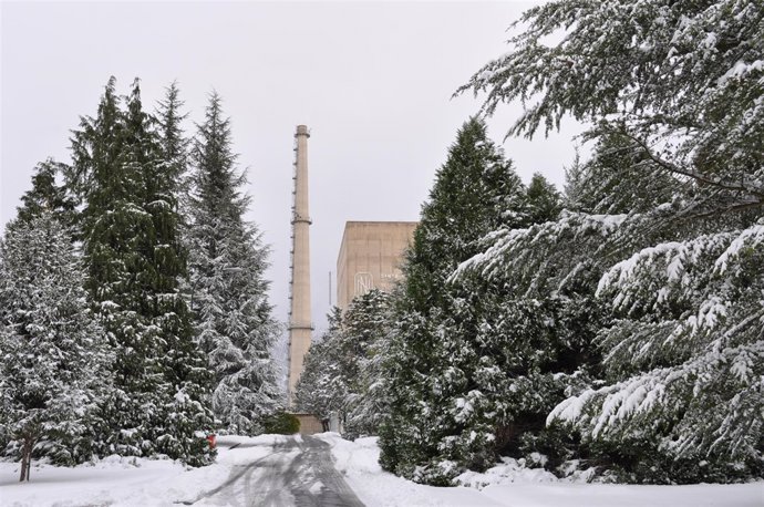 Exterior de la central nuclear de Santa María de Garoña (Burgos)