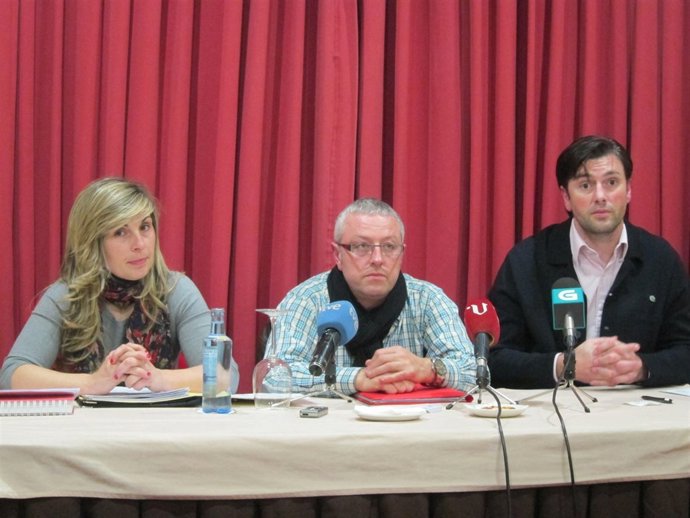 Mónica Rodríguez (ind), José Manuel Rodríguez (PSOE), Manuel Soto (ind)-Vimianzo