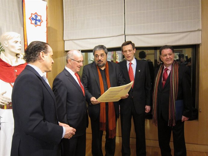 Presentación del soneto del pregón de las Siete Palabras