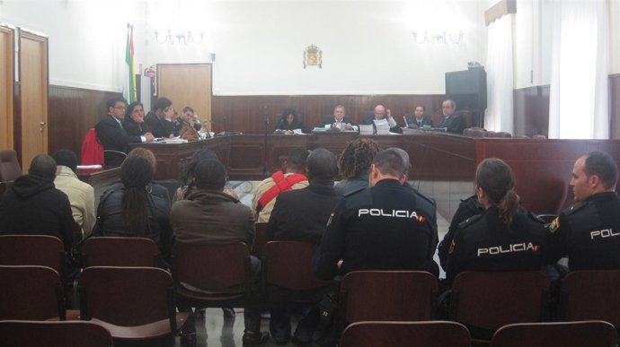 Juicio por inmigración ilegal en Huelva.