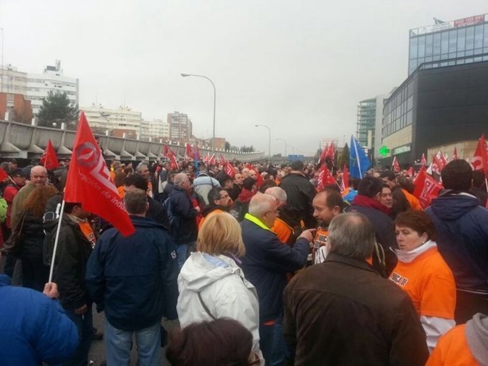 Trabajadores de Santa Bárbara concentrados en Madrid